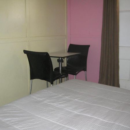 Australian Hotel Winton Budget Hotel Accommodation Exterior foto